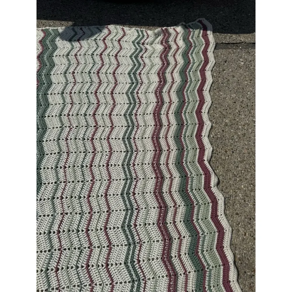 Handmade Crochet Chevron Afghan Blanket Green Burgundy Cream 73x90 Large